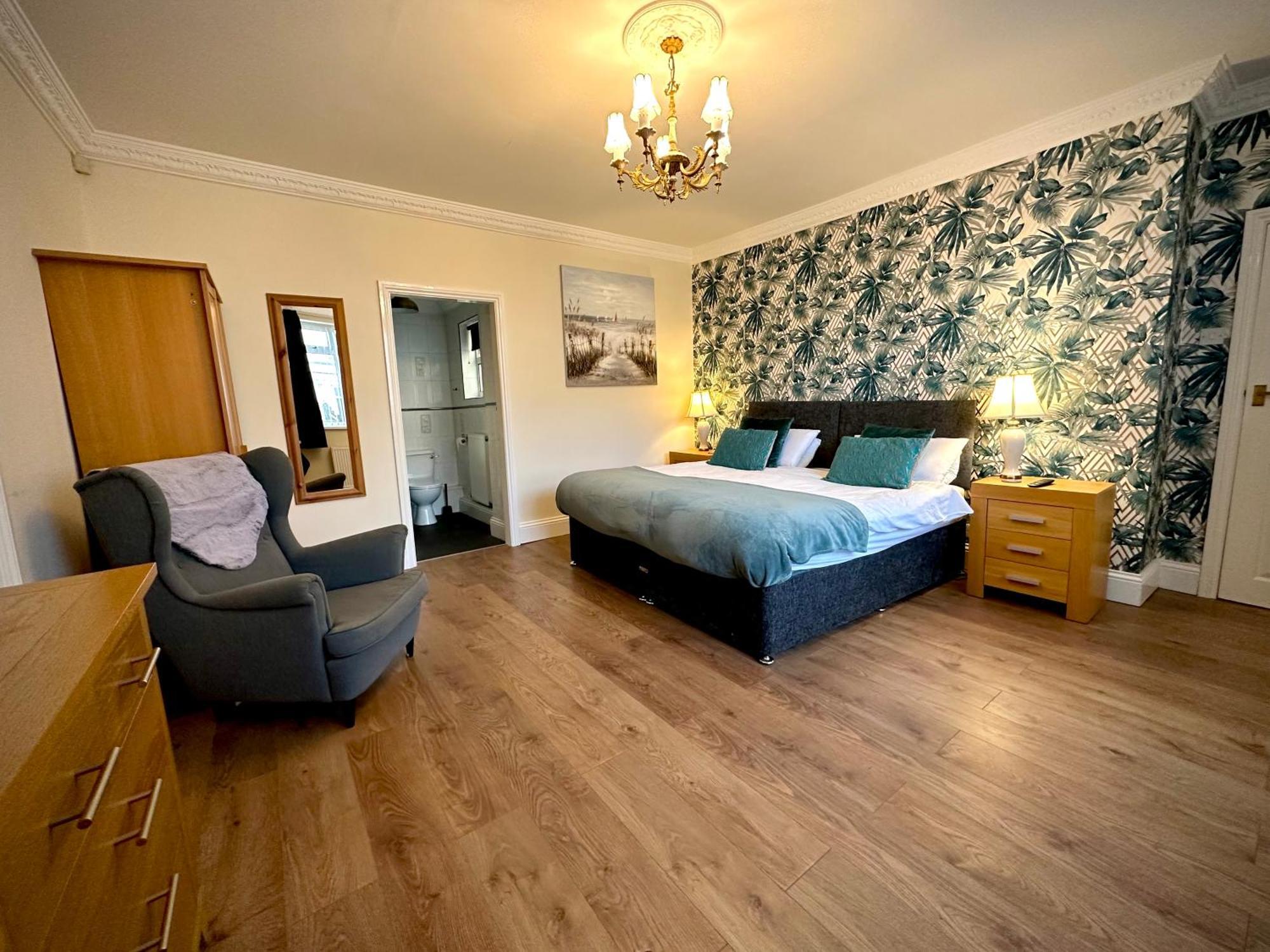 סנדרלנד Roker Cottage, Luxury Seaside Apartment, Private Parking, Sky Tv מראה חיצוני תמונה